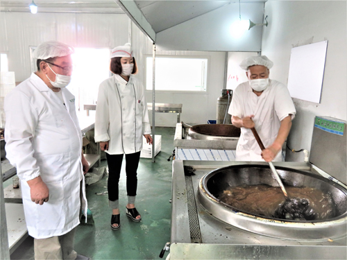 劳动者风采 张莉华——用诚信守护百姓餐桌安全的食品技术先锋